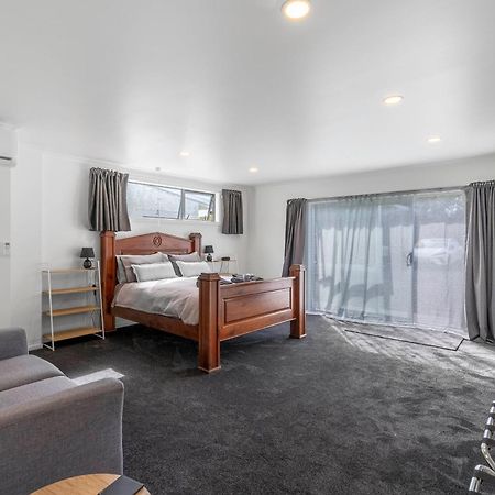Nine Acres Apartment Invercargill Bagian luar foto